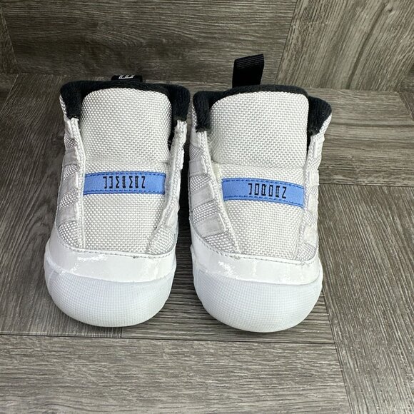 Jordan 11 Crib Bootie Infant size 4c White Legend Blue CI6165-104 - Picture 4 of 8